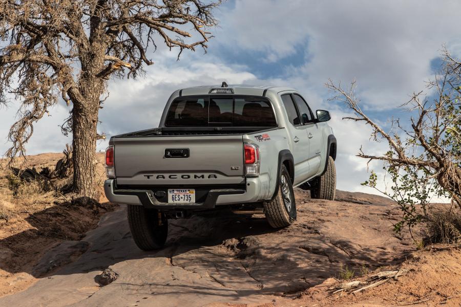  Toyota Tacoma TRD Off-Road Double Cab 2019 года  (фото 9 из 17)